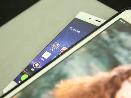 頂配版nubia Z9驚艷！無邊框才是真大招！