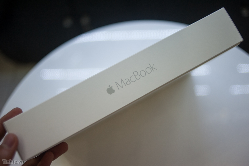 上市前偷跑了！蘋果12寸全新MacBook開箱