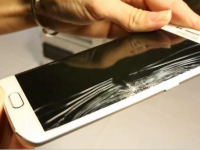 蘋(píng)果笑了！Galaxy S6比iPhone 6更容易彎