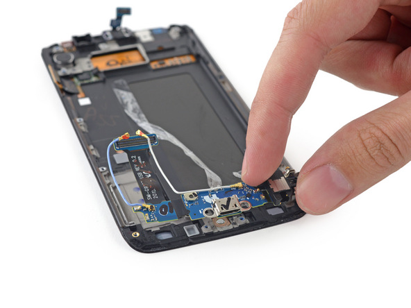 Galaxy S6 Edge拆解:膠水用太多 維修難