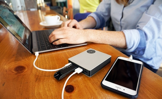 Macbook專用移動電源問世！手機移動電源靠邊站！