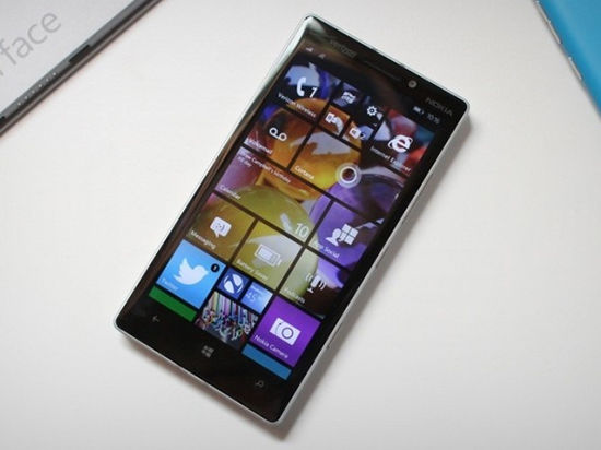1432869225358045.jpg 微軟竟把電腦配置放到手機上:Lumia 940