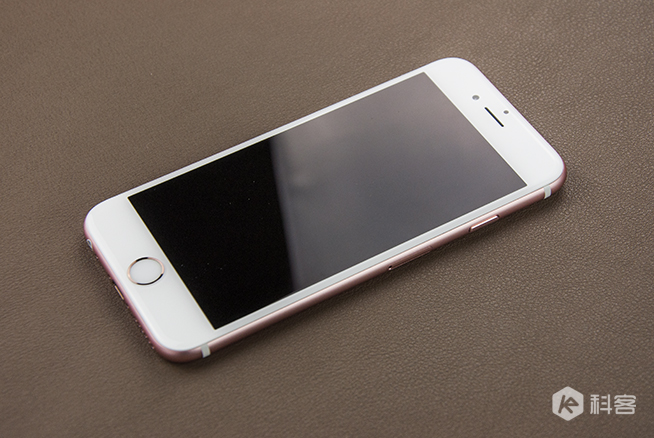 iPhone 6s開箱圖賞：誰說粉色就娘炮？