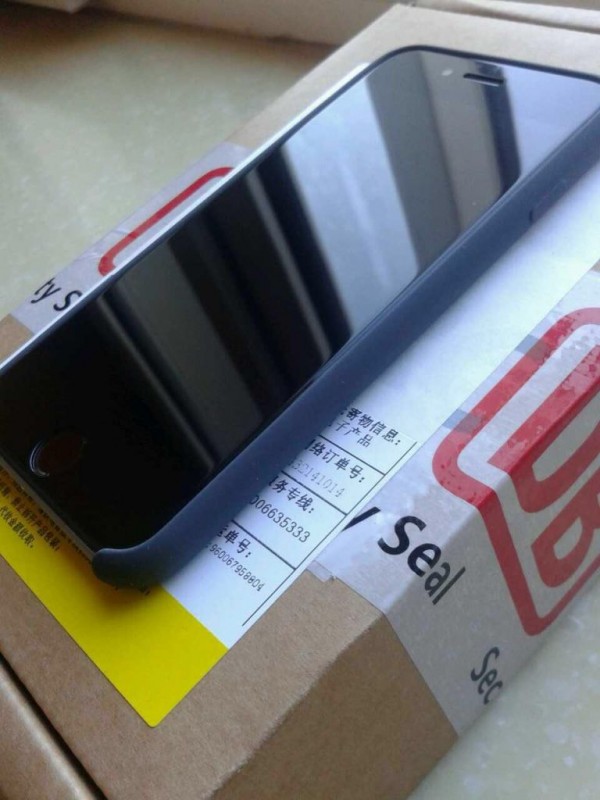 網(wǎng)友用過都說好？iPhone 6s官方硅膠殼亮相