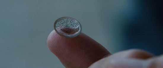 谷歌又來了:隱形眼鏡穿戴設(shè)備可以充電通信...