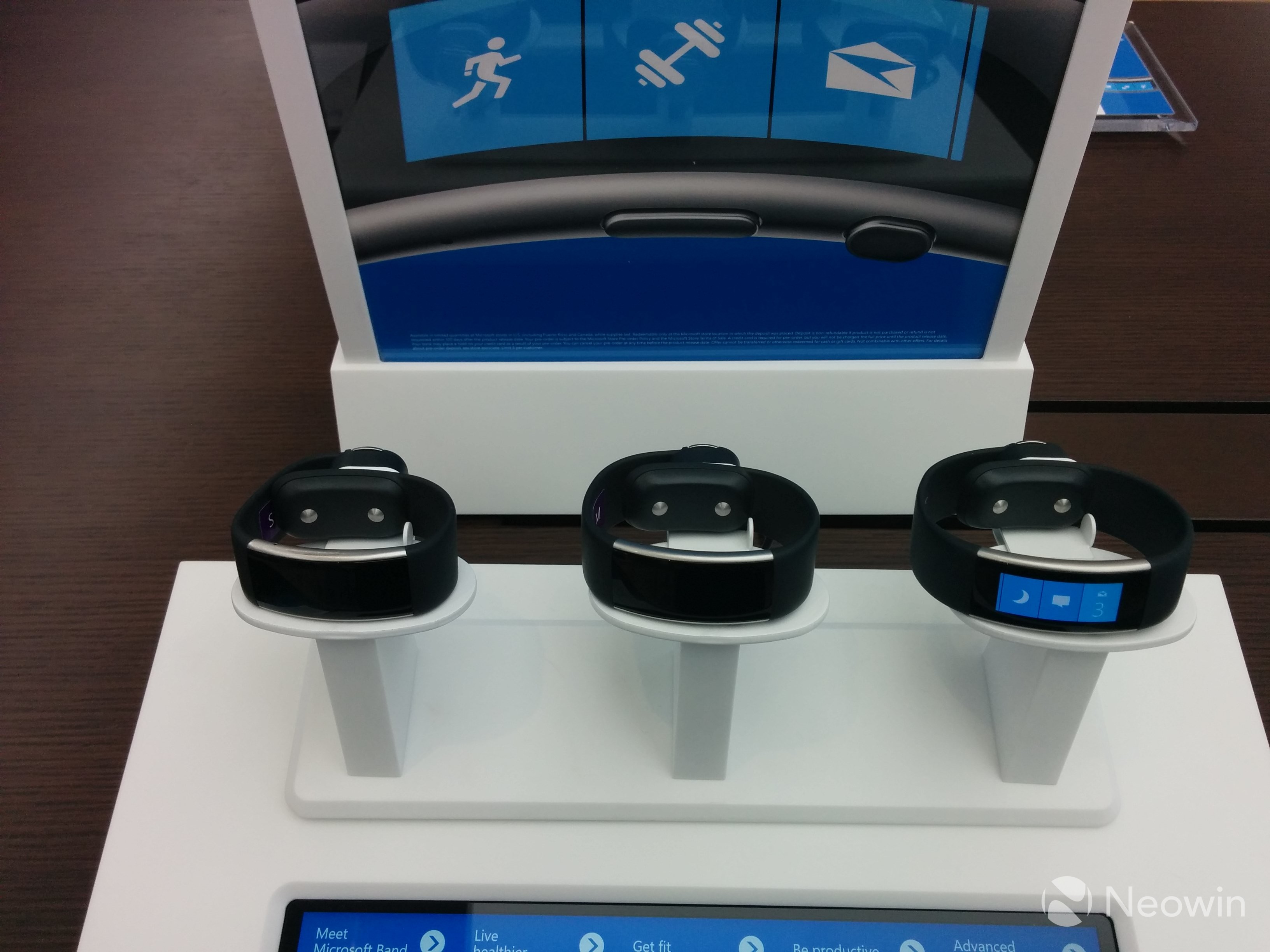比蘋果Apple Store更氣派!全球最大微軟旗艦店開業(yè)
