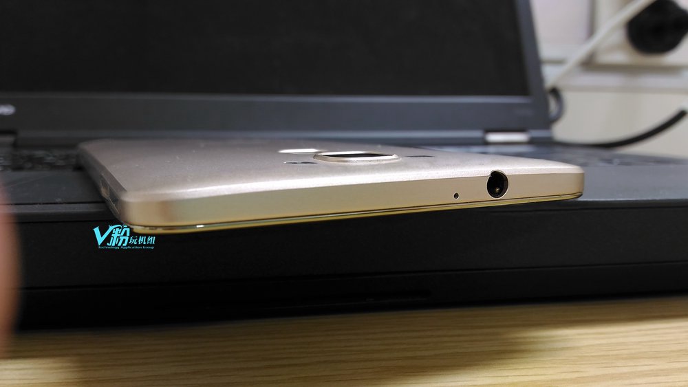 抄魅藍metal工藝？疑似vivo Xplay5S諜照曝光