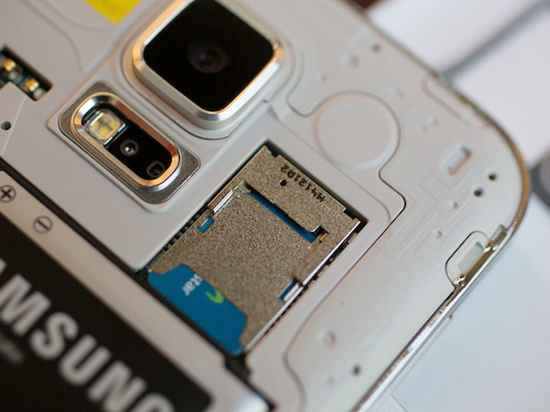 回歸傳統 三星Galaxy S7或將支持SD卡擴展