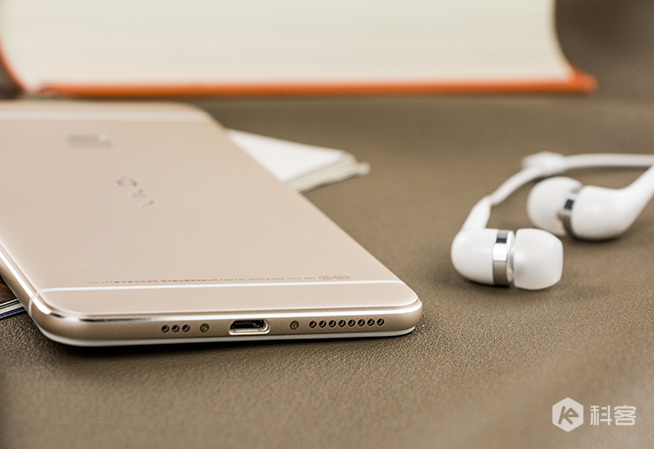 vivo X6圖賞:一體成型鑄就不一樣的金屬質感