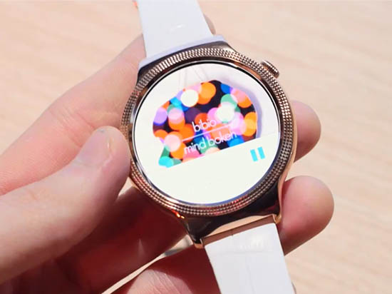 視頻:彰顯奢華品位 女士款HUAWEI WATCH上手