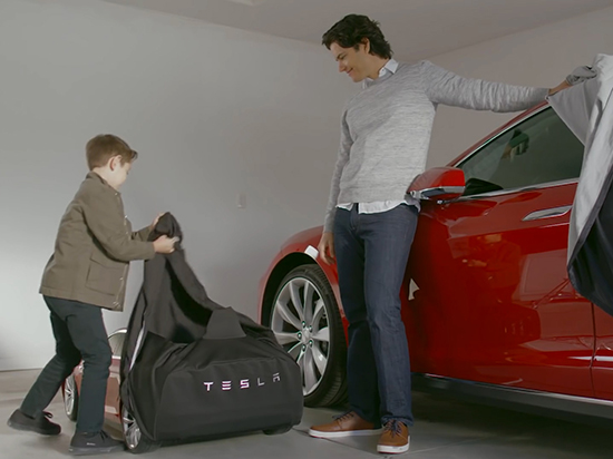 視頻:比iPhone 6便宜 特斯拉Model S For Kids來了