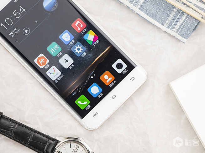 vivo Xplay5圖賞：雙曲面屏釋放的文藝氣質