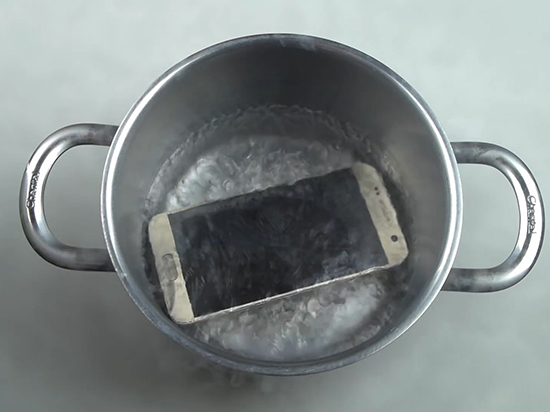 視頻：三星Galaxy S7挑戰－196℃液態氮，結果嚇人！