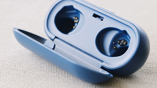 三星Gear IconX無(wú)線耳機(jī)開(kāi)箱：外觀帥就夠了