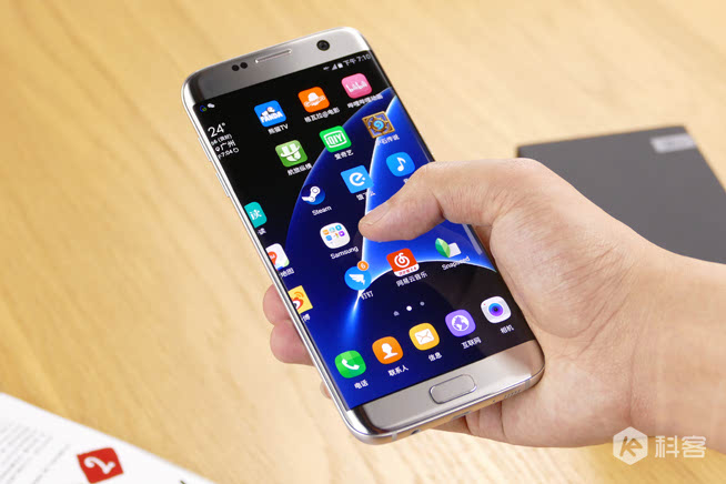 愛瘋不如愛曲面 Galaxy S7 edge體驗(yàn)評(píng)測