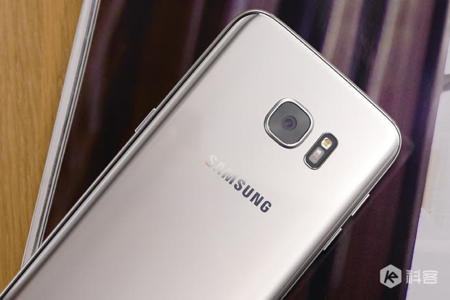 愛瘋不如愛曲面 Galaxy S7 edge體驗(yàn)評(píng)測