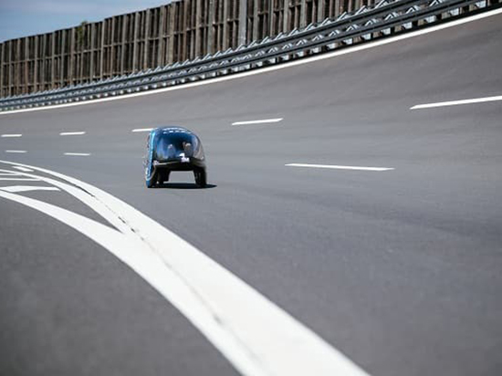極致高效!這款電動汽車比特斯拉省油百倍