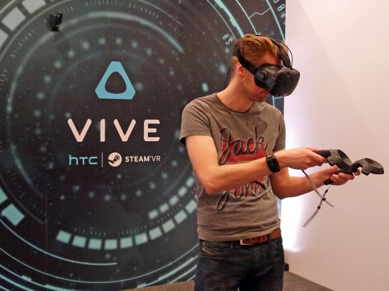 買(mǎi)了HTC Vive?恭喜你還買(mǎi)了一大堆零件