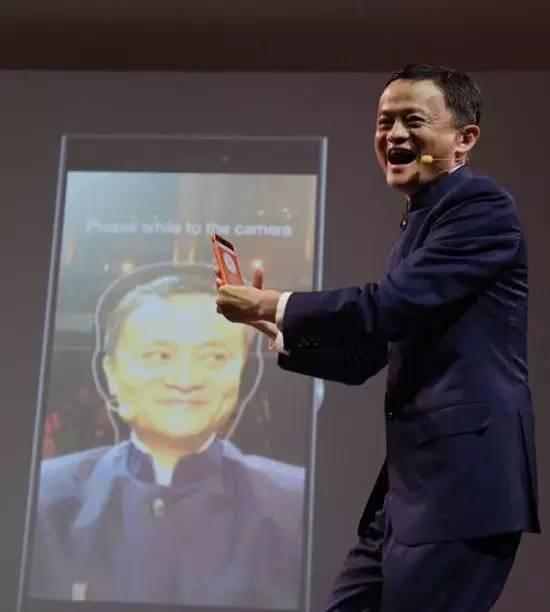 被馬云玩壞的刷臉支付來了，這下不剁手該整容吧！