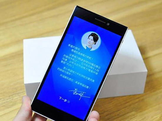 格力手機2代本月亮相!配置PK小米5