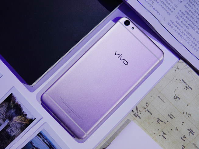 宋仲基終于現身 還帶來了vivo X7 Plus的售價