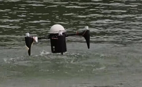 大疆汗顏！人家的無人機支持水陸兩用