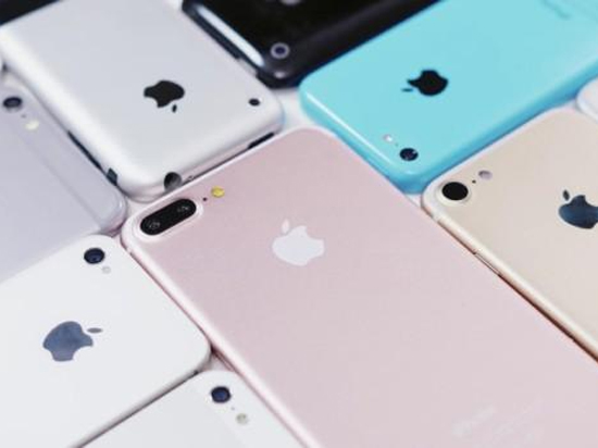 今年iPhone沒大改 明年大更再換更明智？