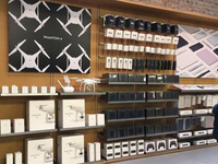 大疆Phantom 4進(jìn)駐蘋(píng)果店，且坐立最顯眼位置