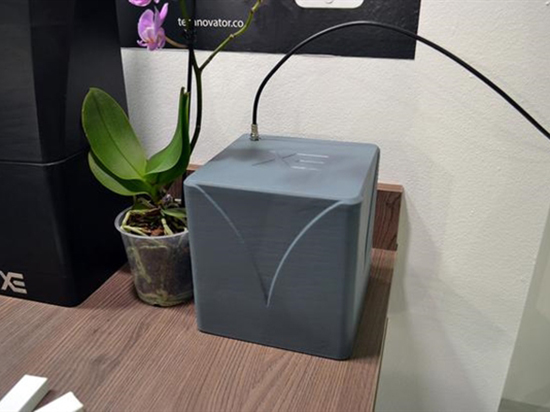 明年就上市?遠(yuǎn)距離無線充電器亮相IFA