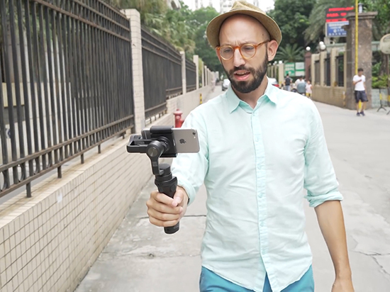 把手機攝像提升一高度的大疆Osmo Mobile