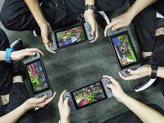 科客晚報：三星Galaxy S8肩負(fù)重任，徠卡推出相機租賃業(yè)務(wù)