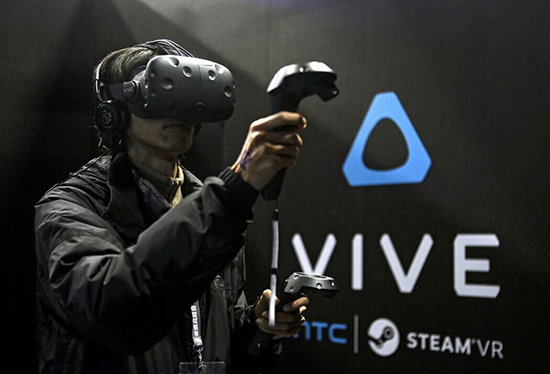 賣手機清庫存和做代工 HTC只能偏愛VR?