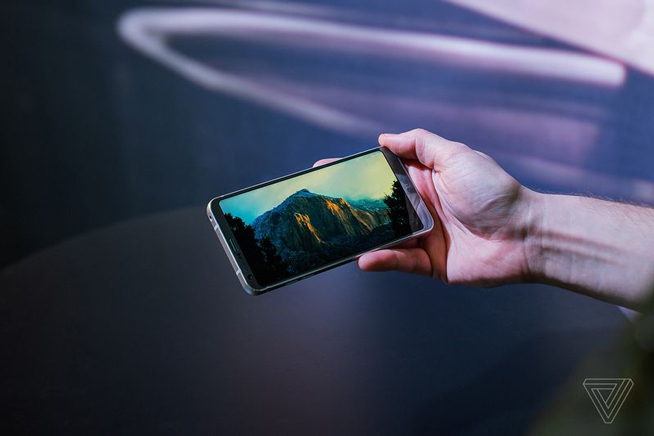 LG G6率先登場:圓角屏視覺驚艷 但配置卻有些脫節