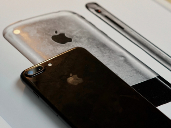 iPhone 8設計確認:向初代iPhone致敬 屏幕史上最大