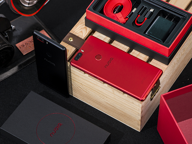 來(lái)一點(diǎn)熱情吧！努比亞nubia Z17烈焰紅圖賞