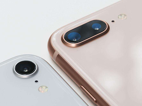 科客晚報：全球首例iPhone 8P充電爆裂，8月國產手機出貨量揭曉