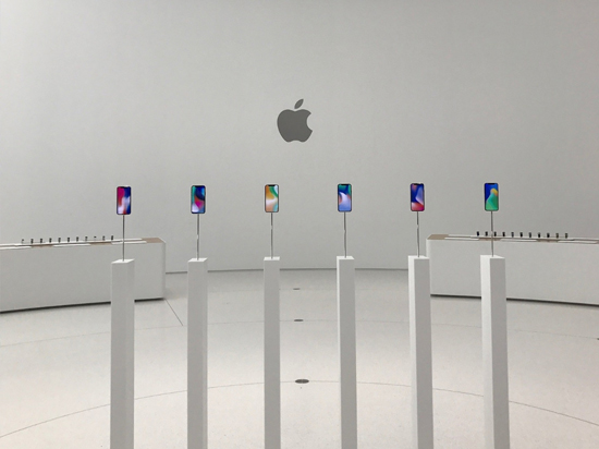iPhone  X首批僅有300萬臺，想要原價入手還是得碰運氣
