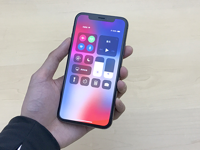 蘋(píng)果iPhone X上手體驗(yàn):全程驚艷,墨鏡難不倒面容ID