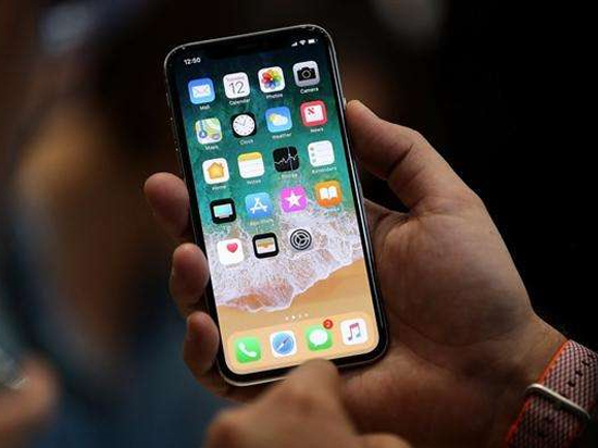 庫克躺槍果粉怒了：現貨模式居然還是買不到iPhone X？