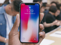 覺(jué)得iPhone X底部條很礙眼？其實(shí)它還是很重要的