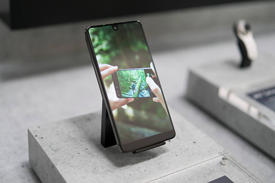 好貨不怕遲?安卓之父Essential Phone今日征戰(zhàn)海外