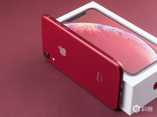 蘋果iPhone XR開箱:這一抹紅色最獨特