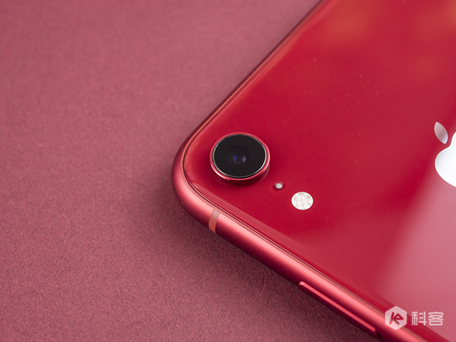 蘋果iPhone XR開箱:這一抹紅色最獨特