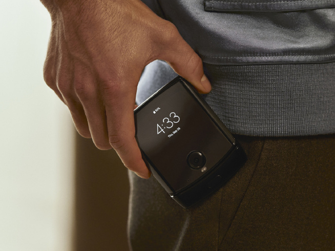 國(guó)行摩托羅拉Razr 2019登場(chǎng) 折疊屏ThinkPad首秀