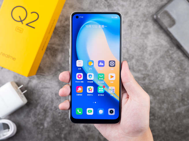 「千元機皇」銷量破百萬！realme Q3系列繼承衣缽即將登場
