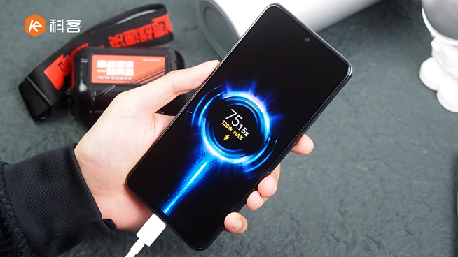120W秒充精準拿捏對手！Redmi Note 11 Pro+上手體驗