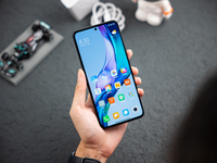 Redmi K50至尊版上手體驗：到底至尊在哪？2999元起繼續(xù)焊門！