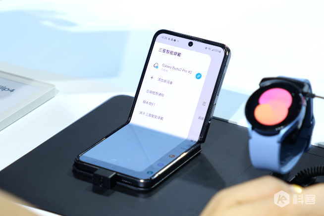 細節升級更輕盈！三星Galaxy Z Fold4/Flip4現場上手