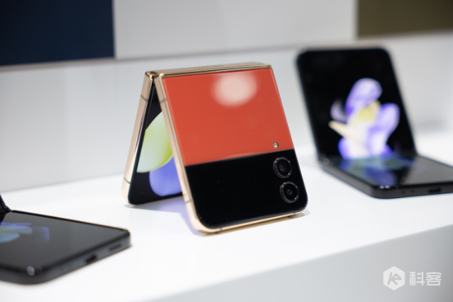 細節升級更輕盈！三星Galaxy Z Fold4/Flip4現場上手