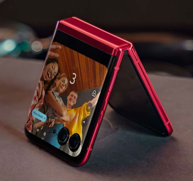 外屏也要卷誰的大？摩托羅拉razr 40 Ultra定檔6月1日發布